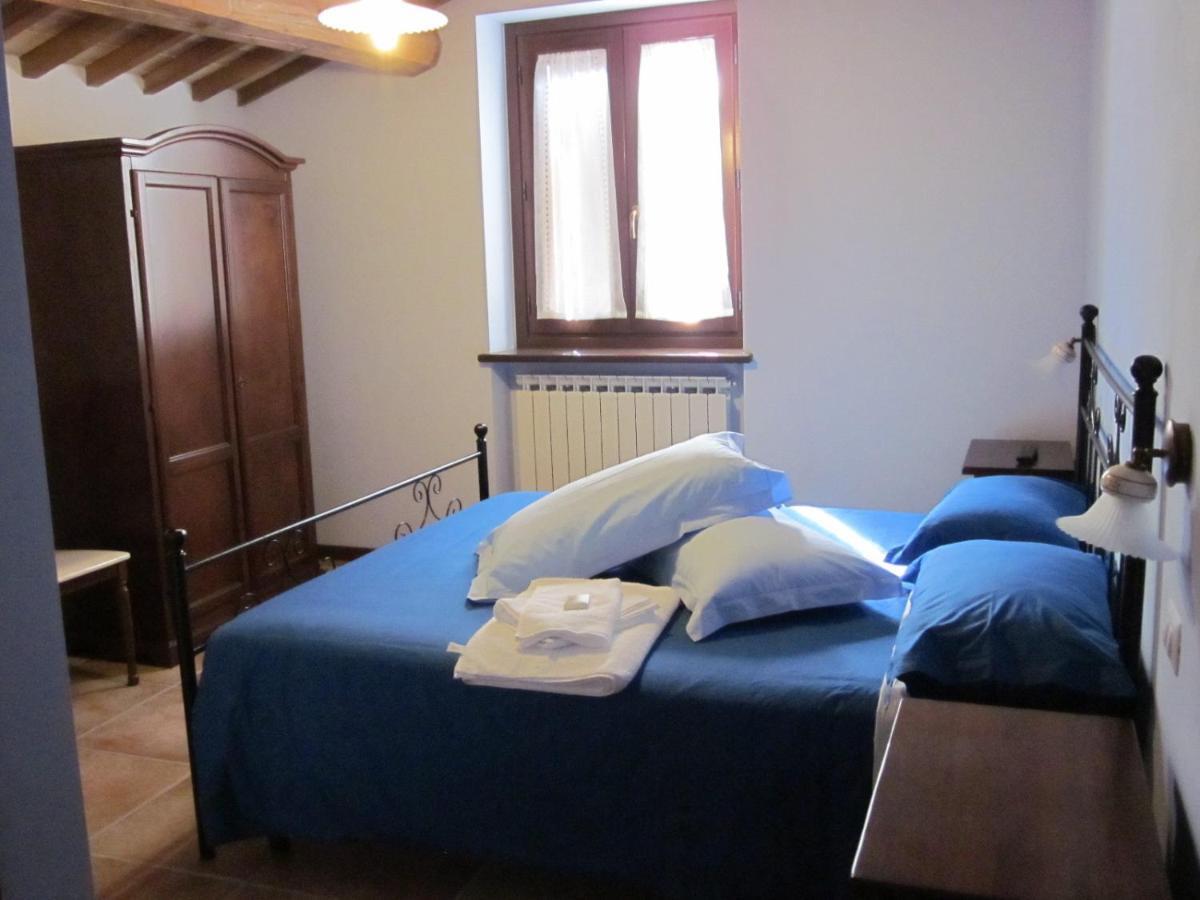 Pietra Maula Agriturismo Castelraimondo Ruang foto